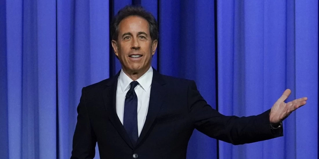 Jerry Seinfeld defende Jimmy Fallon e diz que relatório sobre trabalho tóxico é uma 'distorção idiota dos eventos'