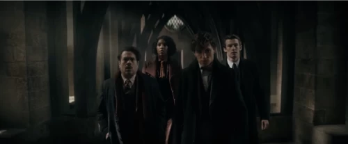 Monstros Fantásticos: Segredos de Dumbledore tem NOVO Trailer