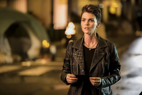 Ruby Rose, Batwoman revela polémicas em estúdios de Batwoman