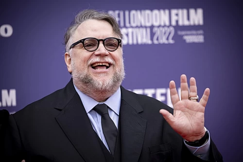 Vampire Tapestry Adaptação Netflix de Guillermo Del Toro