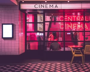 A 7ª arte inspira diversos nichos de mercado