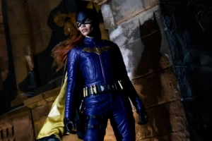 Figurante de 'Batgirl' vai processar a Warner Bros após ser atropelado em Glasgow